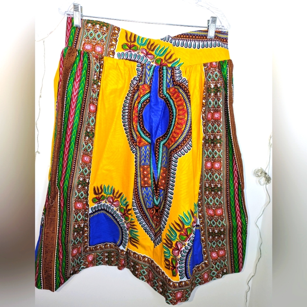 Women's African Skirt & Belt. Multi colored. XL